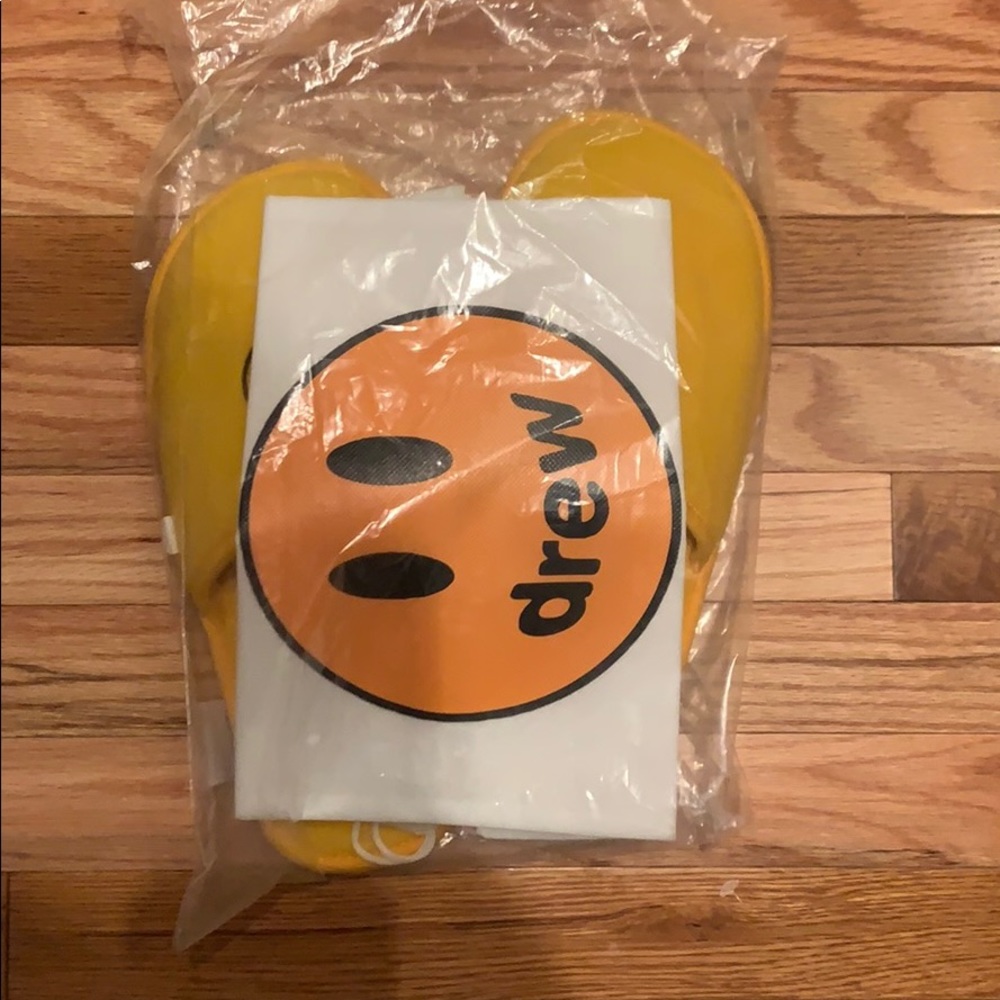 DREW slippers (Justin Bieber)